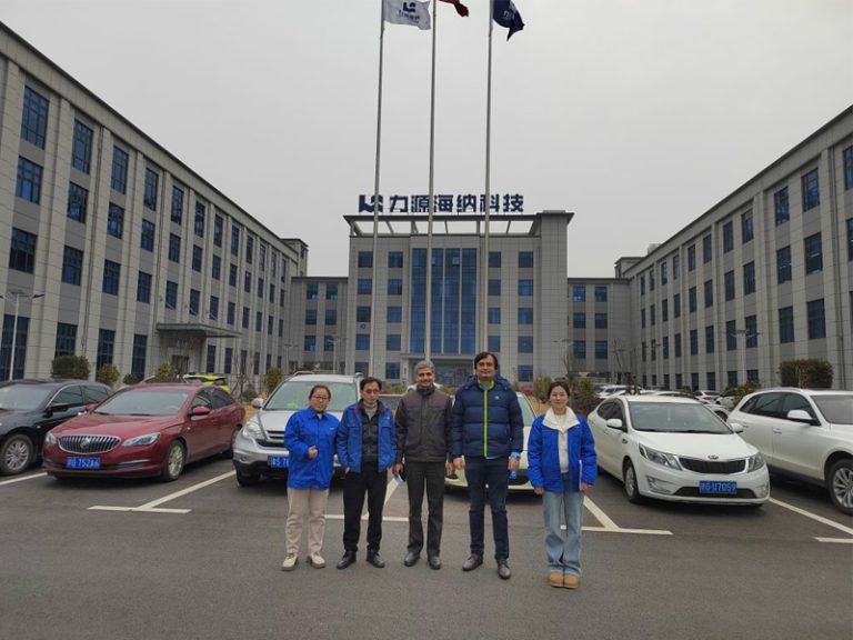 Clientes Indios Visitan la Fábrica de Liyuan
